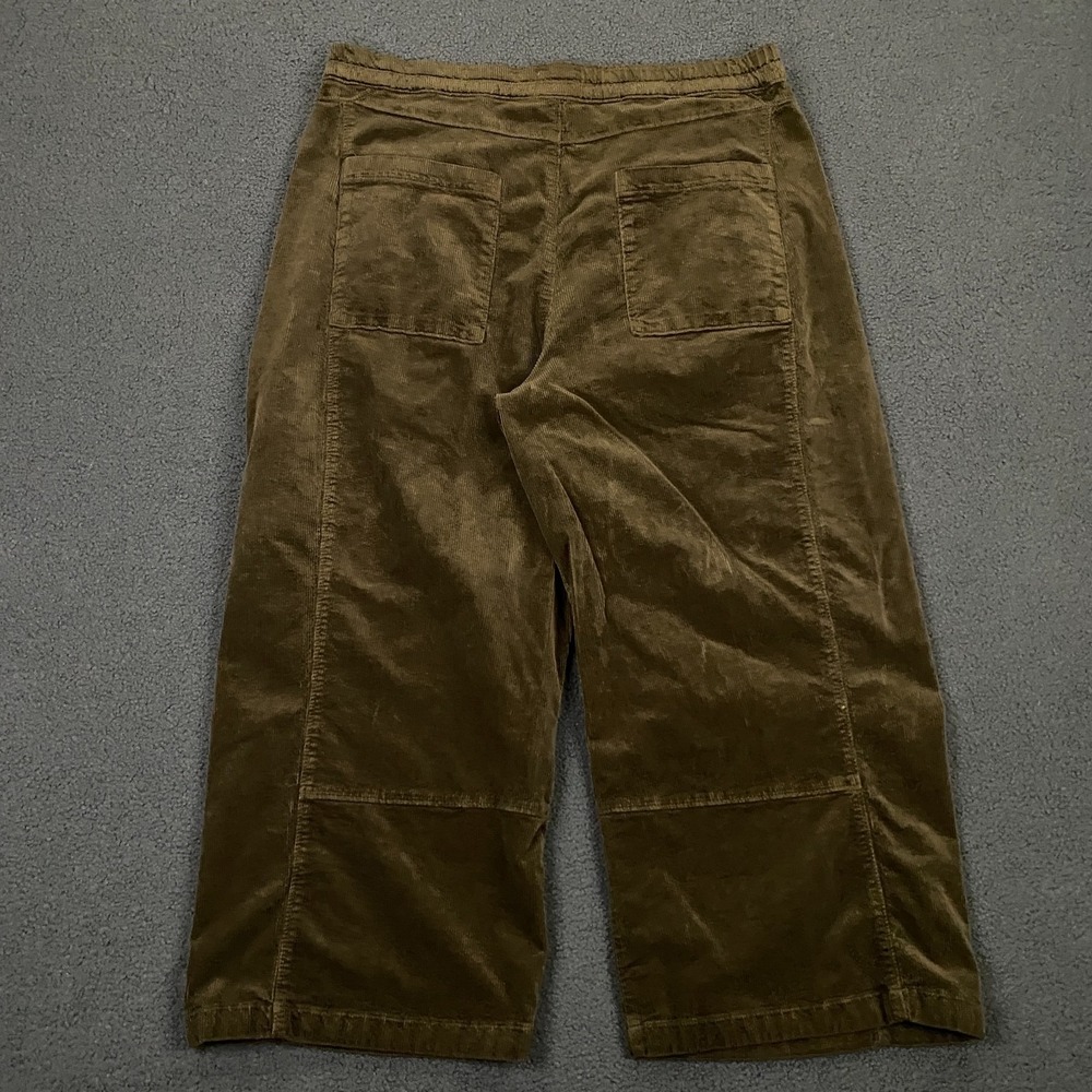 Pilcro Wide-Leg Velvet Crop Pants in Olive Brown - Picture 4 of 8